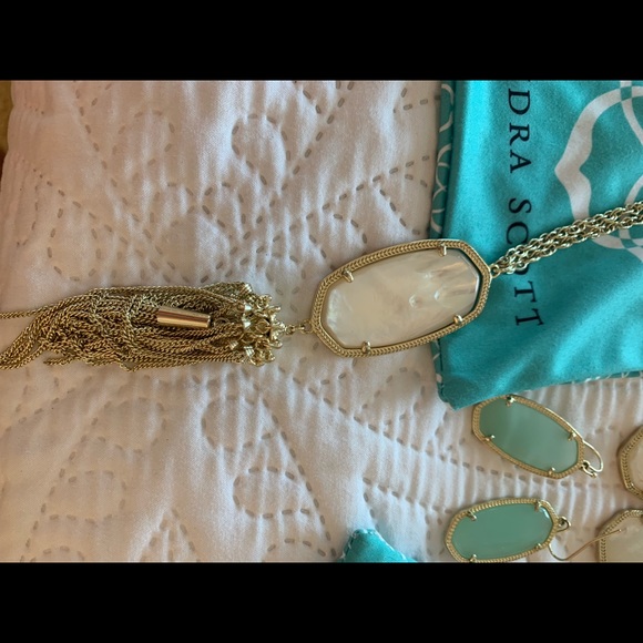 Sold - Picture 3 of 8